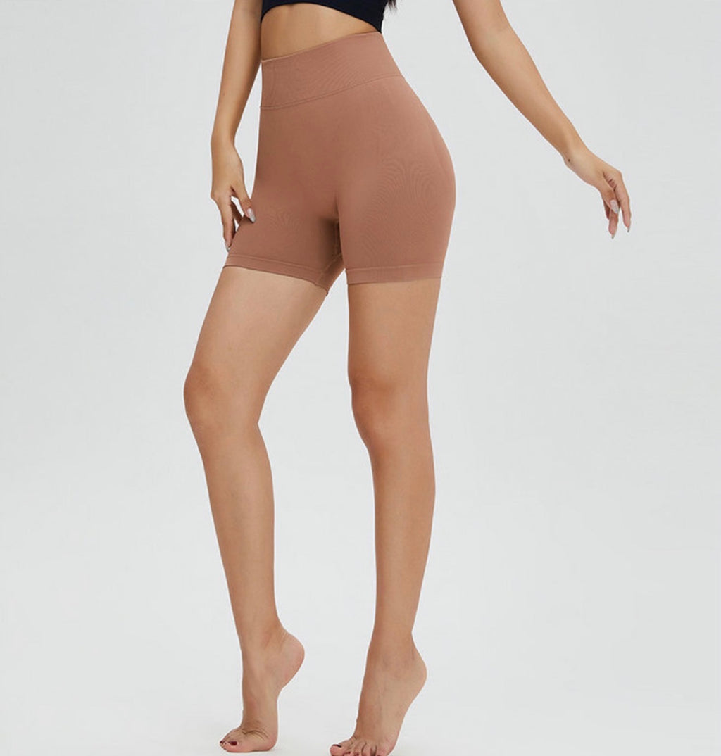 Surge Short — Tan